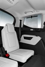 Peugeot 5008 2009 года